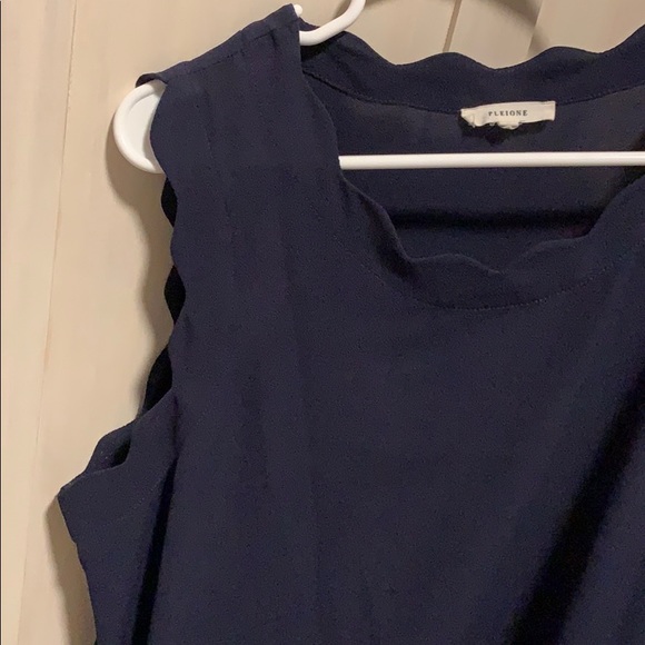 Top - Picture 2 of 3